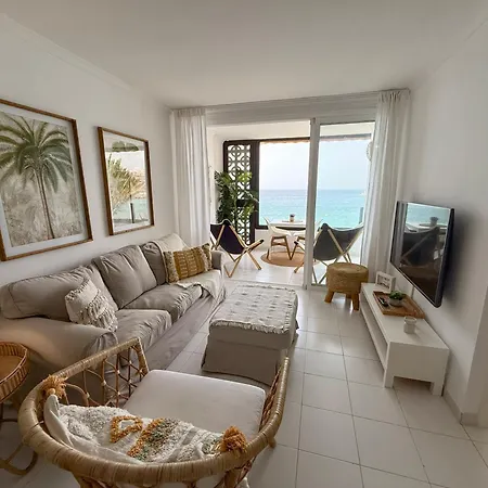 Donana Beachfront Ocean View Sunset Balcony アパート